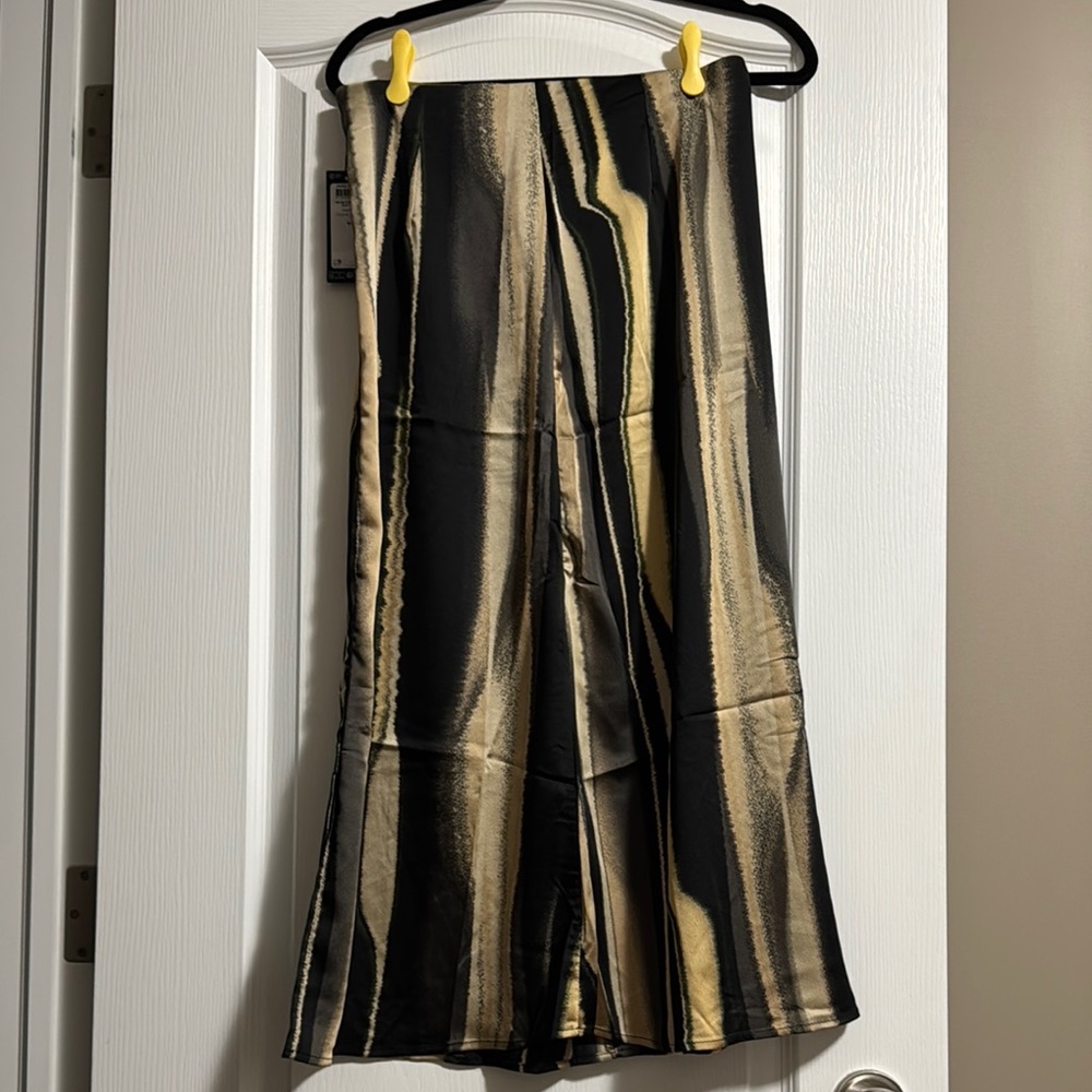 NWT Vero Moda Tam Tonja High Waisted Skirt - Black Mix